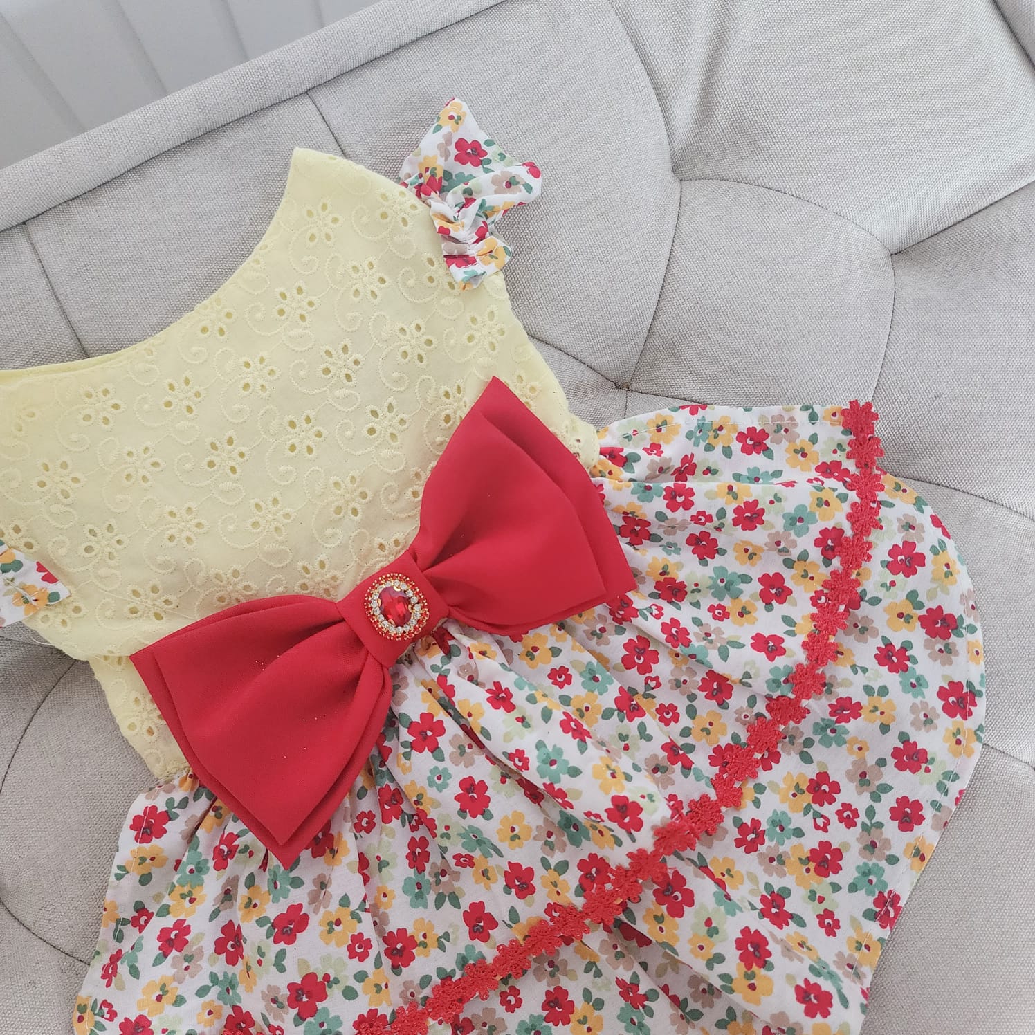 VESTIDO FLOREADO AMARILLO Y ROJO -AÑO NUEVO