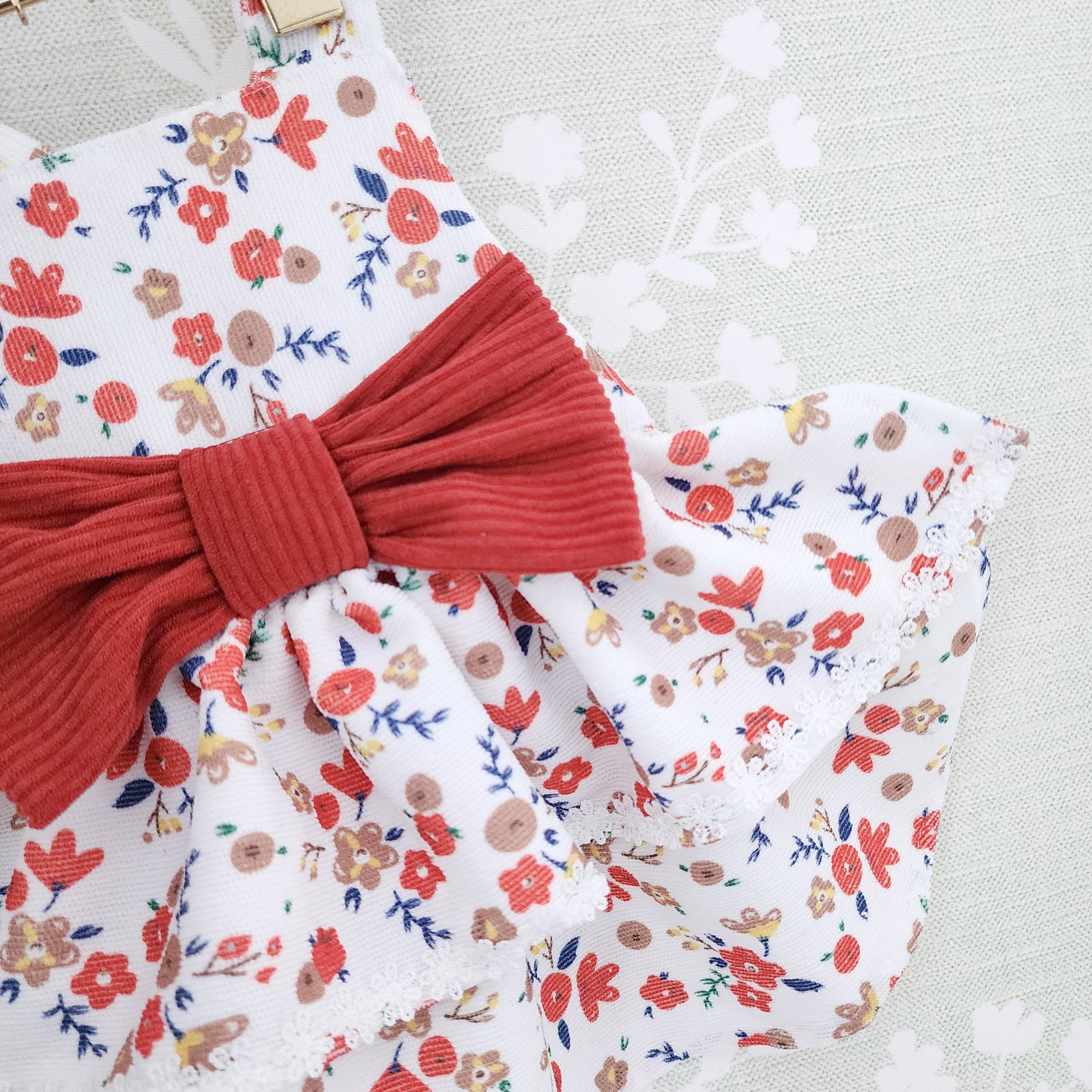 VESTIDO CORDUROY FLOREADO