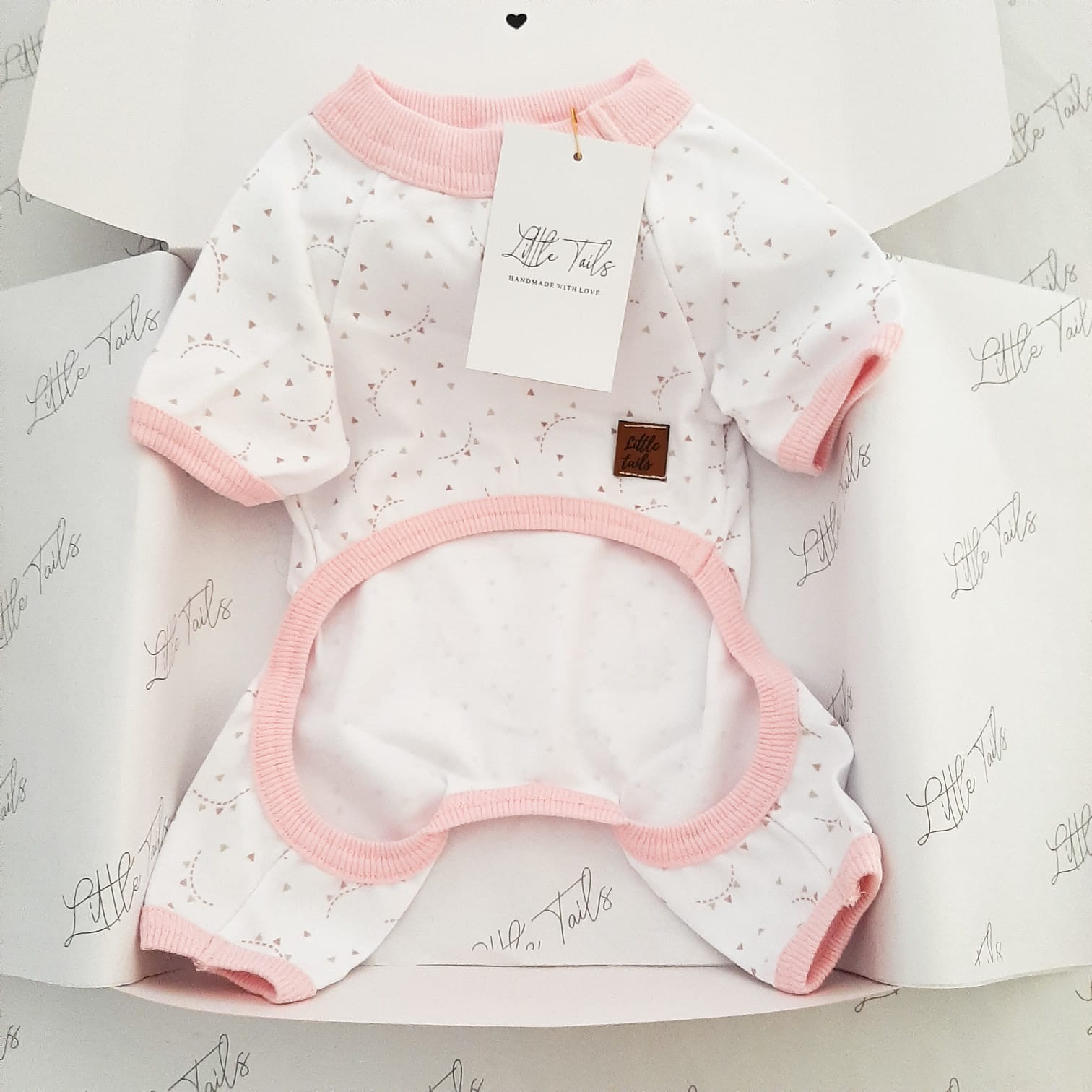 PIJAMA ENTERIZO BLANCO CON  ESTRELLAS ROSA