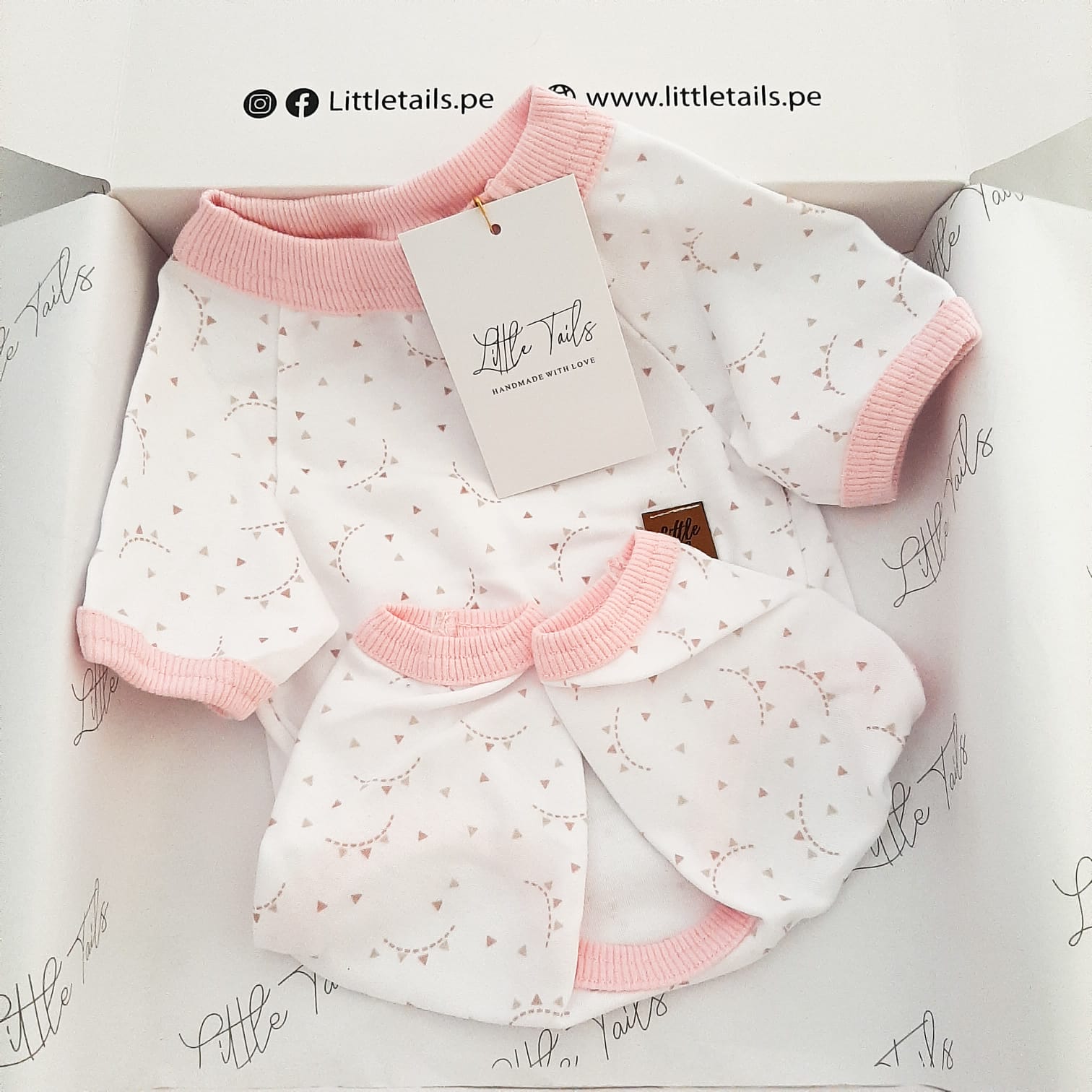 PIJAMA ENTERIZO BLANCO CON  ESTRELLAS ROSA